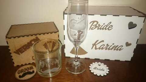 Bridesmaid - Engraved Champagne Glasses - Image 3